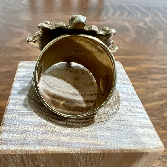 Virgins Saints and Angels Ring - Picture 4 of 8